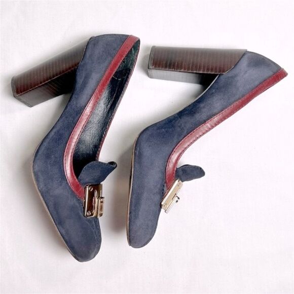 Tory Burch Logo Block Heel Pumps - Picture 3 of 6